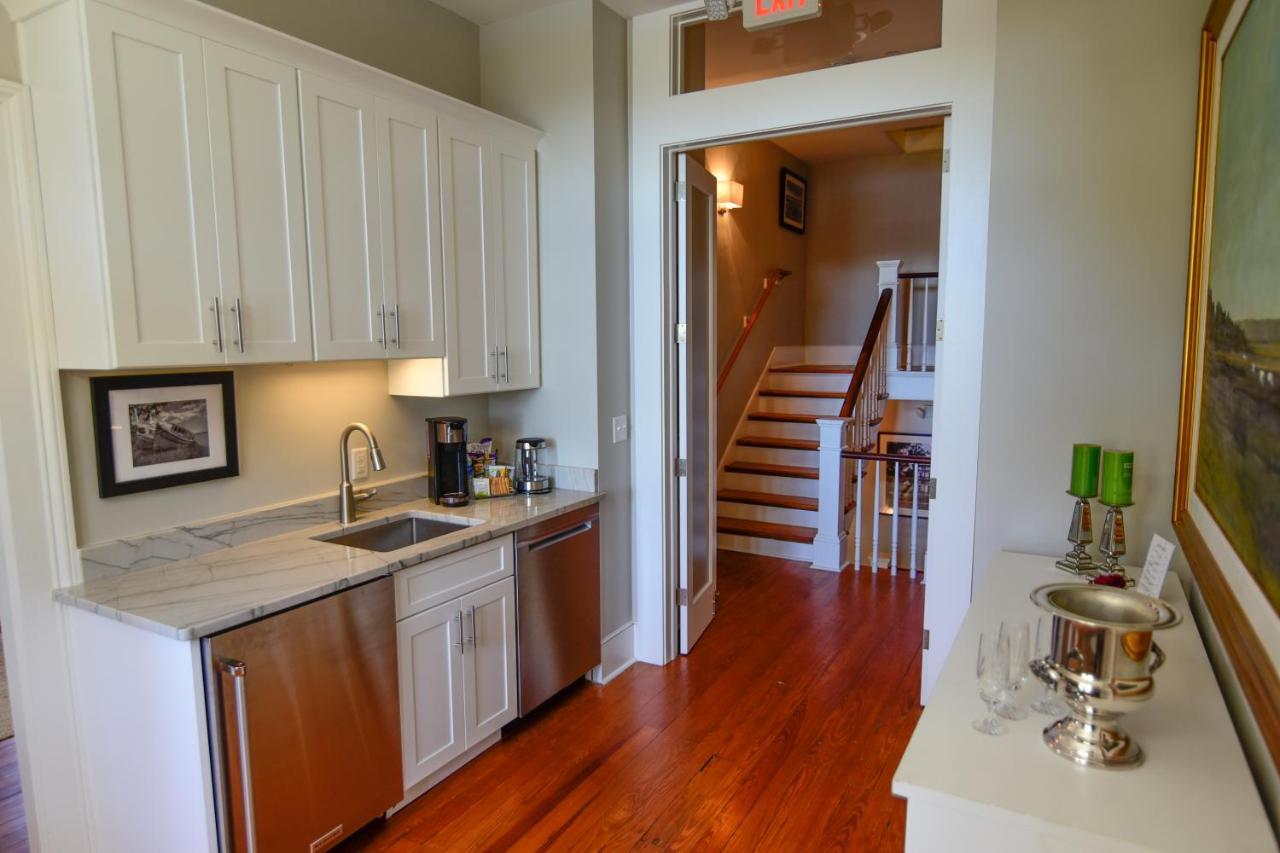 607 Bay Inn Downtown 보퍼트 외부 사진